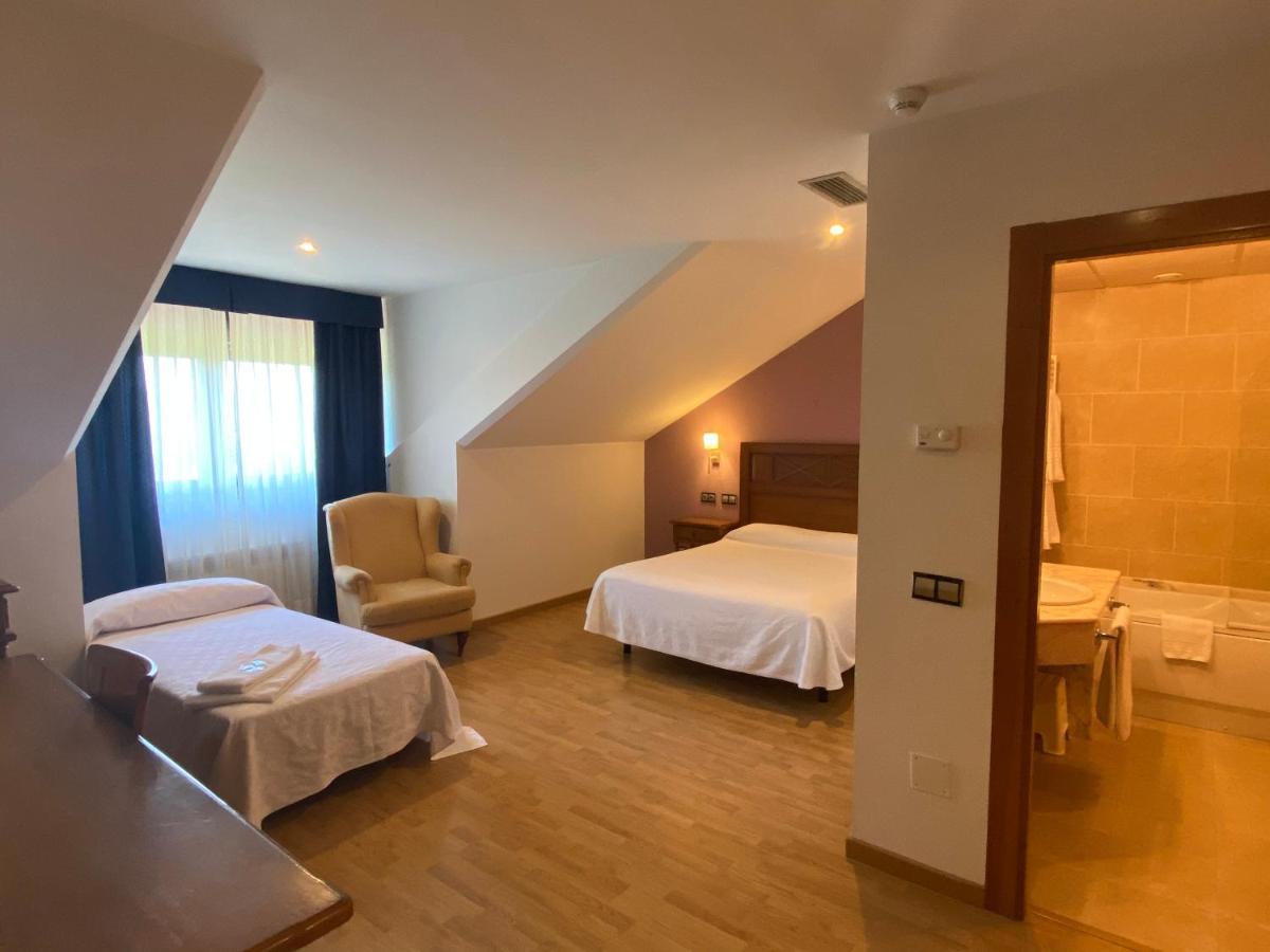 Hotel Cristina Noreña Eksteriør billede