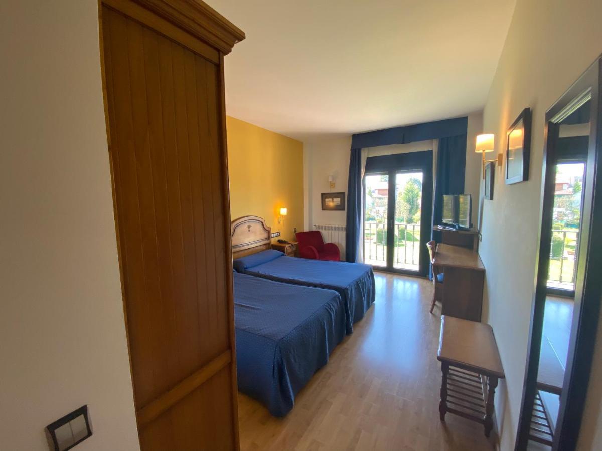 Hotel Cristina Noreña Eksteriør billede