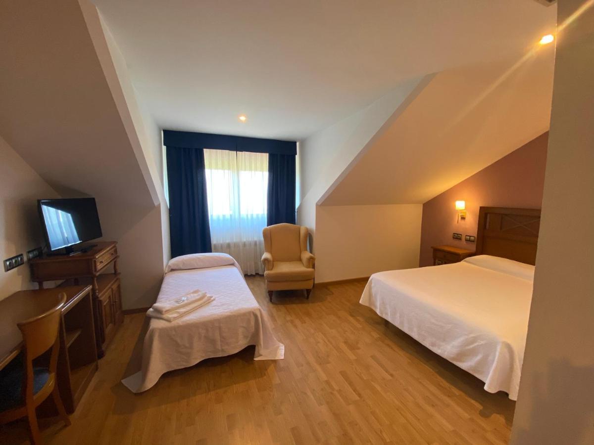 Hotel Cristina Noreña Eksteriør billede