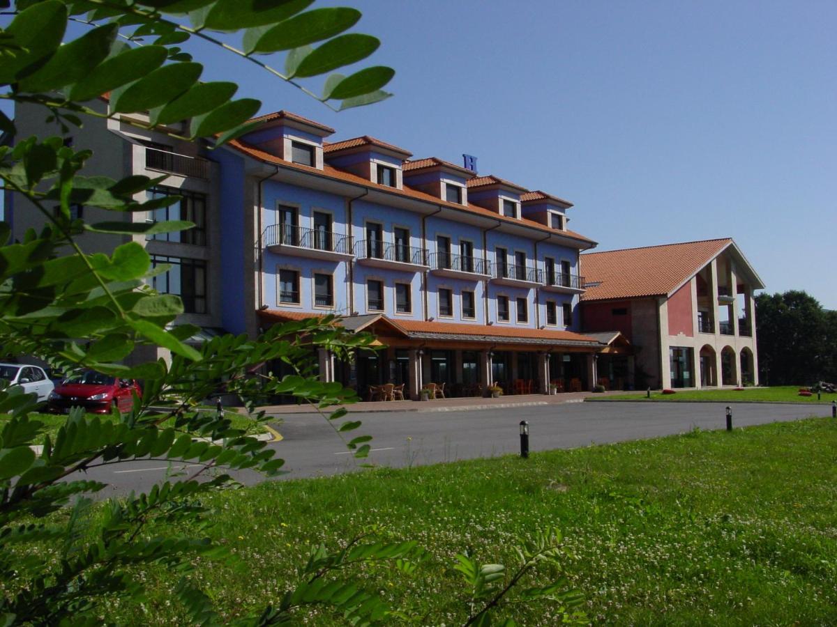 Hotel Cristina Noreña Eksteriør billede